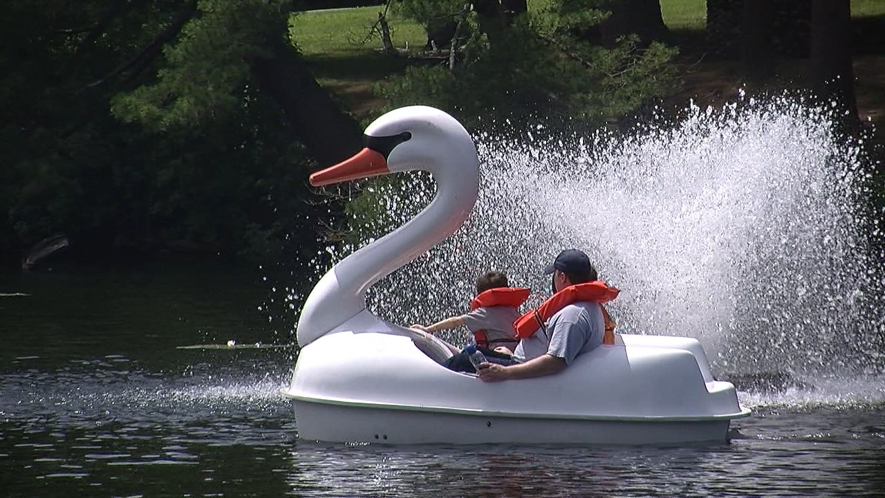 Paddle boats debut in Pawtucket park, after halfcentury away ABC6