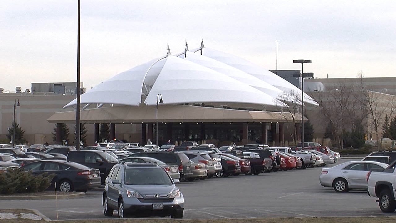 hotel at twin rivers casino