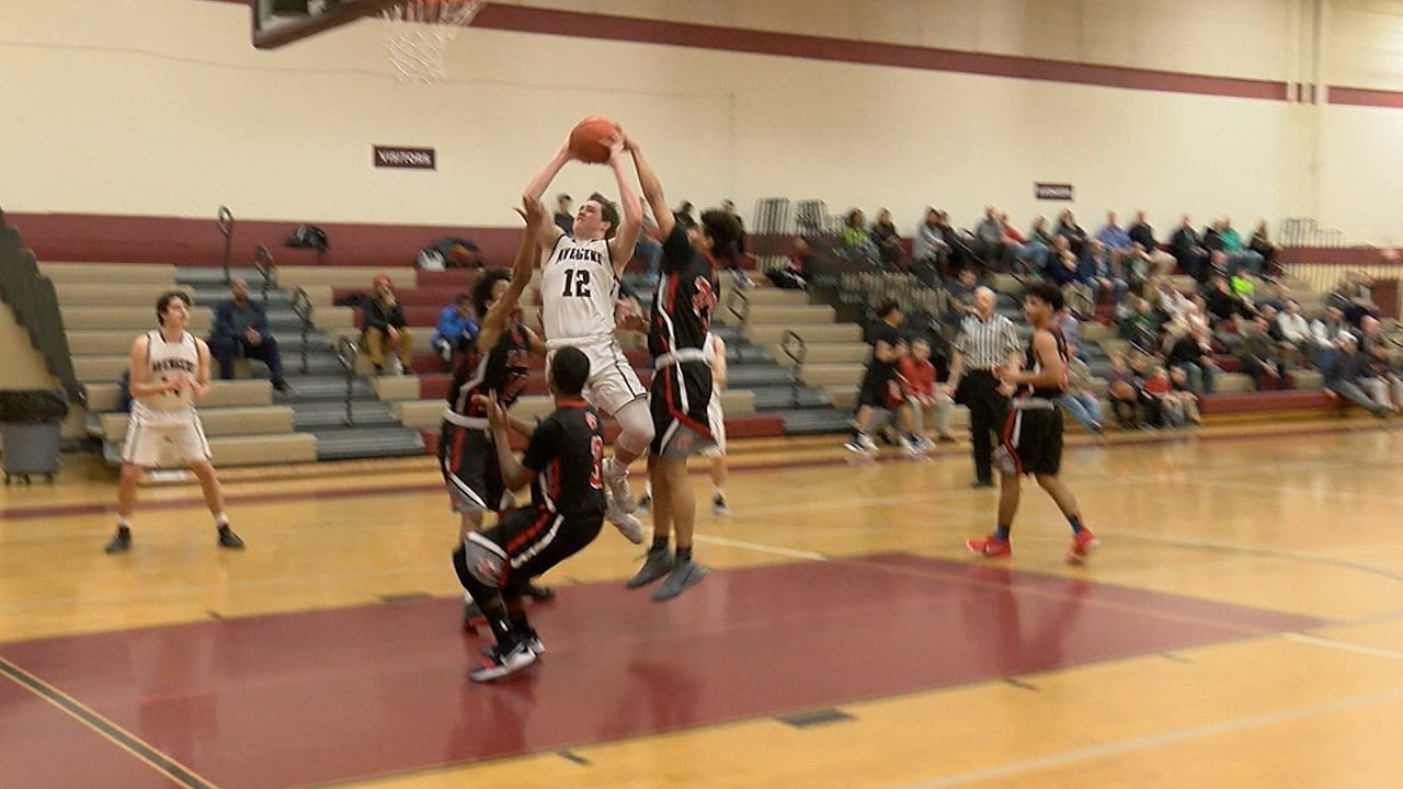 East Greenwich boys roll on after beating Tolman - ABC6 ...