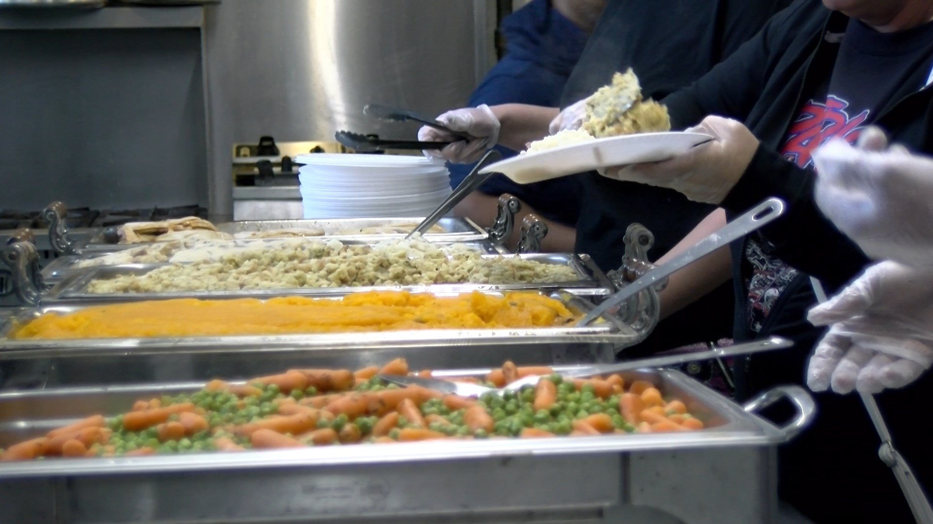 Dozens of Providence homeless enjoy Thanksgiving meal ...